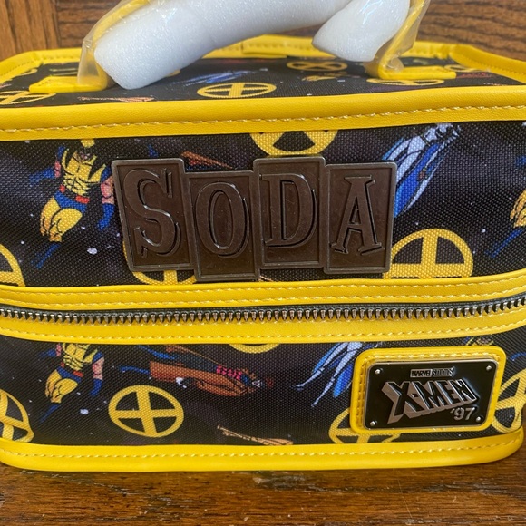 Loungefly Funko Soda Cooler Bag X-Men Marvel Disney MCU - Picture 4 of 6